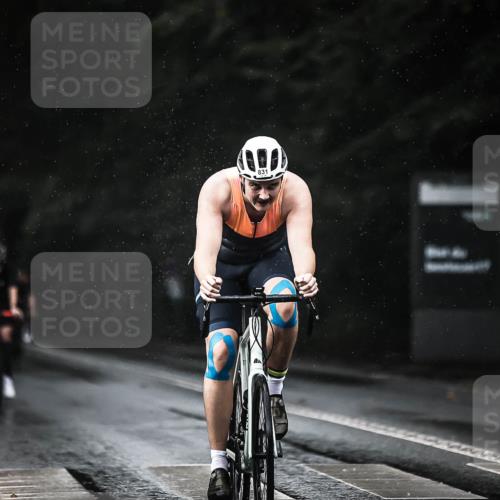 13.09.2026 - Stadtparktriathlon H.Heesch http://msf.ph/oto/10293552 13.09.2026 11:39:52 Radfahren 748, 831, 842 meine-sportfotos.de