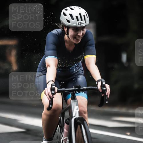 13.09.2026 - Stadtparktriathlon H.Heesch http://msf.ph/oto/10293586 13.09.2026 12:47:09 Radfahren 1133, 1174, 1262 meine-sportfotos.de
