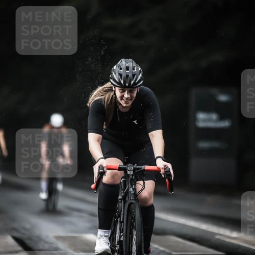 13.09.2026 - Stadtparktriathlon H.Heesch http://msf.ph/oto/10293587 13.09.2026 11:39:55 Radfahren 748, 752, 785, 831, 842 meine-sportfotos.de