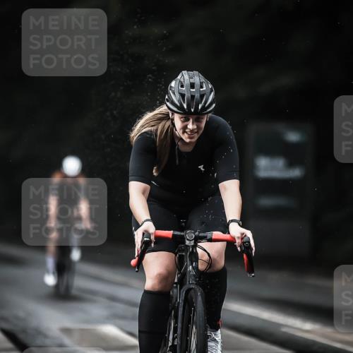 13.09.2026 - Stadtparktriathlon H.Heesch http://msf.ph/oto/10293591 13.09.2026 11:39:55 Radfahren 748, 752, 785, 831, 842 meine-sportfotos.de