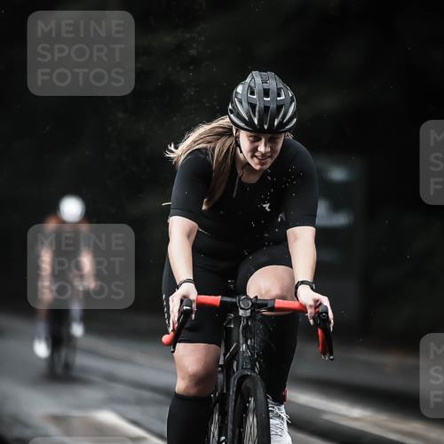 13.09.2026 - Stadtparktriathlon H.Heesch http://msf.ph/oto/10293594 13.09.2026 11:39:56 Radfahren 748, 752, 785, 831, 842 meine-sportfotos.de