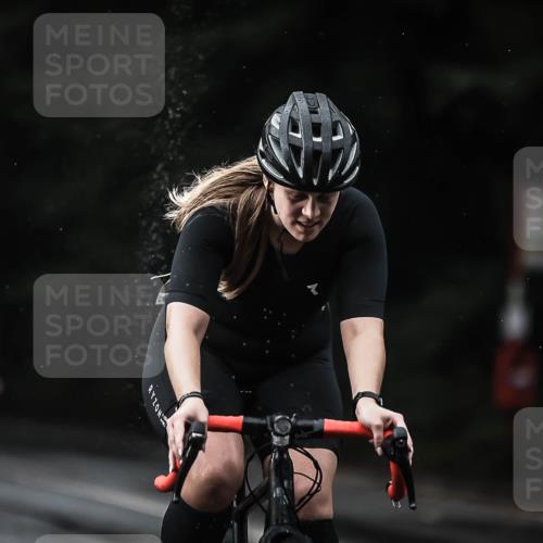 13.09.2026 - Stadtparktriathlon H.Heesch http://msf.ph/oto/10293600 13.09.2026 11:39:56 Radfahren 748, 752, 785, 831, 842 meine-sportfotos.de