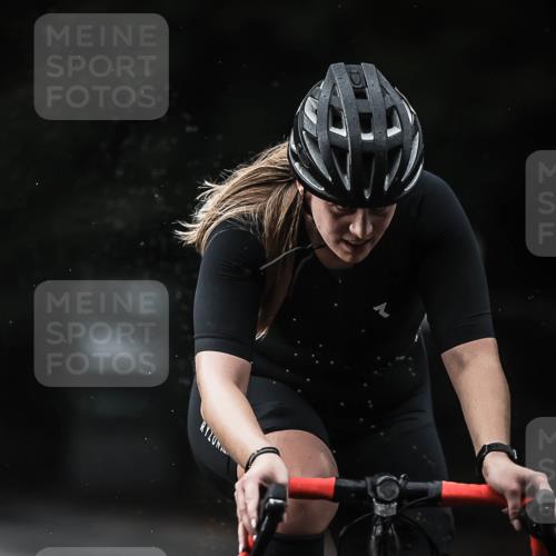 13.09.2026 - Stadtparktriathlon H.Heesch http://msf.ph/oto/10293607 13.09.2026 11:39:56 Radfahren 748, 752, 785, 831, 842 meine-sportfotos.de