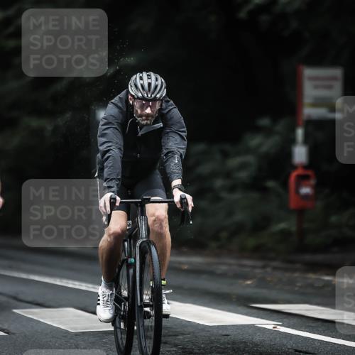 13.09.2026 - Stadtparktriathlon H.Heesch http://msf.ph/oto/10293624 13.09.2026 12:47:19 Radfahren 1123, 1250, 1251 meine-sportfotos.de