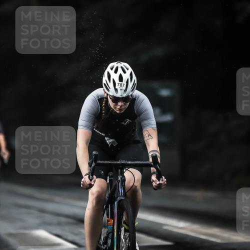 13.09.2026 - Stadtparktriathlon H.Heesch http://msf.ph/oto/10293684 13.09.2026 11:40:07 Radfahren 736, 774, 779, 787, 857, 884, 935, 948 meine-sportfotos.de