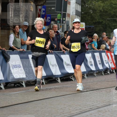 13.09.2026 - 21. swb-Marathon Bremen Strokosch-Dieckow http://msf.ph/oto/10293716 13.09.2026 11:18:28 Ziel 10191, 10192, 10459, 10513, 10713, 11482, 11808, 11829, 11943, 12177, 12178, 10176, 10194, 10600, 10899, 10997, 12371, 12422, 12561 meine-sportfotos.de