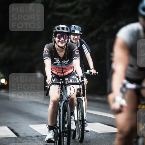 13.09.2026 - Stadtparktriathlon H.Heesch http://msf.ph/oto/10293719 13.09.2026 12:47:31 Radfahren 1105, 1154, 1164, 1176, 1202, 1217 meine-sportfotos.de