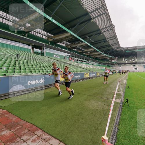 13.09.2026 - 21. swb-Marathon Bremen Michael Burmester http://msf.ph/oto/10293744 13.09.2026 10:33:10 Laufen im Stadion 10018, 10067, 10078, 10166, 10184, 10203, 10211, 10226, 10236, 10243, 10246, 10249, 10255, 10256, 10297, 10300, 10322, 10355, 10365, 10372, 10374, 10379, 10383, 10394, 10408, 10410, 10423, 10428, 10443, 10486, 10494, 10503, 10517, 10518, 10530, 10540, 10543, 10550, 10565, 10578, 10608, 10646, 10670, 10673, 10675, 10687, 10690, 10691, 10699, 10703, 10707, 10721, 10725, 10728, 10745, 10749, 10750, 10771, 10772, 10787, 10788, 10794, 10798 meine-sportfotos.de