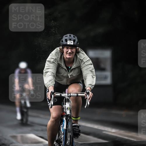 13.09.2026 - Stadtparktriathlon H.Heesch http://msf.ph/oto/10293765 13.09.2026 11:40:13 Radfahren 736, 774, 779, 787, 801, 807, 863, 884, 948 meine-sportfotos.de