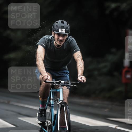 13.09.2026 - Stadtparktriathlon H.Heesch http://msf.ph/oto/10293796 13.09.2026 12:47:54 Radfahren 1109, 1156, 1192, 1208, 1297, 1308 meine-sportfotos.de