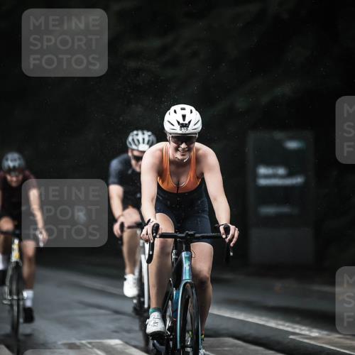 13.09.2026 - Stadtparktriathlon H.Heesch http://msf.ph/oto/10293801 13.09.2026 11:40:21 Radfahren 772, 801, 804, 807, 818, 834, 856, 863, 925 meine-sportfotos.de