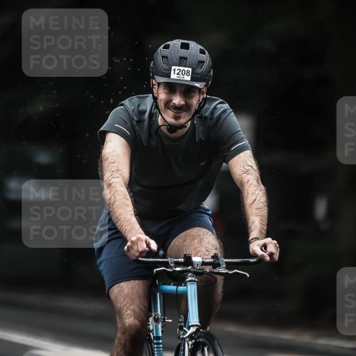 13.09.2026 - Stadtparktriathlon H.Heesch http://msf.ph/oto/10293806 13.09.2026 12:47:54 Radfahren 1109, 1156, 1192, 1208, 1297, 1308 meine-sportfotos.de