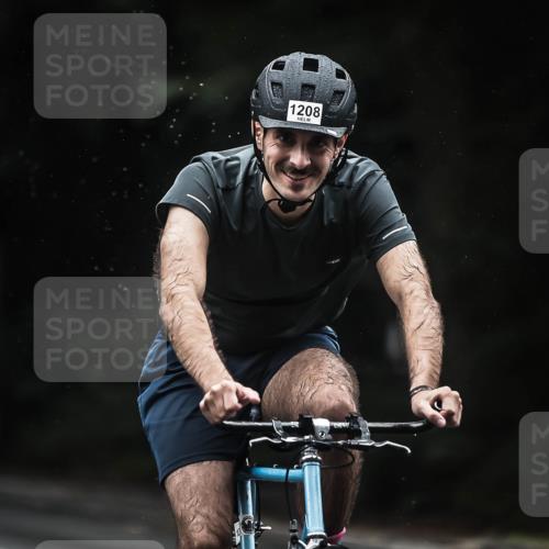 13.09.2026 - Stadtparktriathlon H.Heesch http://msf.ph/oto/10293809 13.09.2026 12:47:54 Radfahren 1109, 1156, 1192, 1208, 1297, 1308 meine-sportfotos.de