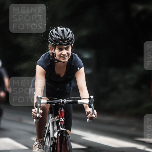 13.09.2026 - Stadtparktriathlon H.Heesch http://msf.ph/oto/10293828 13.09.2026 12:47:56 Radfahren 1109, 1156, 1192, 1208, 1297 meine-sportfotos.de