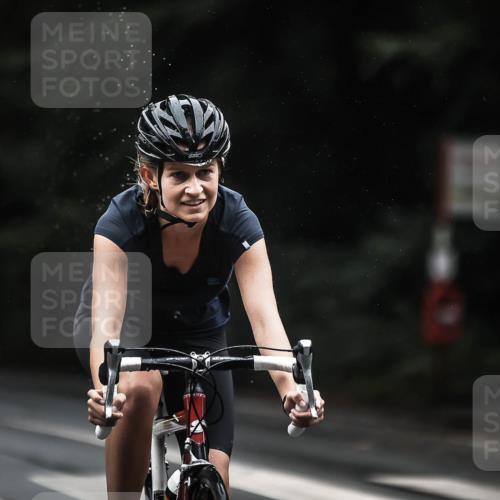 13.09.2026 - Stadtparktriathlon H.Heesch http://msf.ph/oto/10293834 13.09.2026 12:47:56 Radfahren 1109, 1156, 1192, 1208, 1297 meine-sportfotos.de