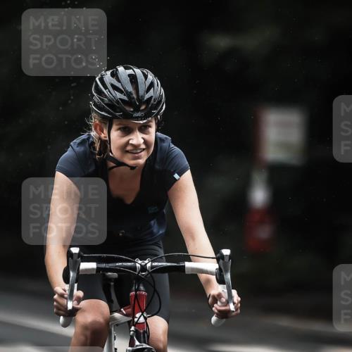 13.09.2026 - Stadtparktriathlon H.Heesch http://msf.ph/oto/10293837 13.09.2026 12:47:57 Radfahren 1109, 1156, 1192, 1208, 1297 meine-sportfotos.de