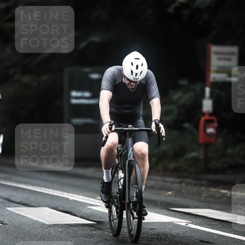 13.09.2026 - Stadtparktriathlon H.Heesch http://msf.ph/oto/10293847 13.09.2026 12:47:58 Radfahren 1109, 1156, 1192, 1208, 1297 meine-sportfotos.de