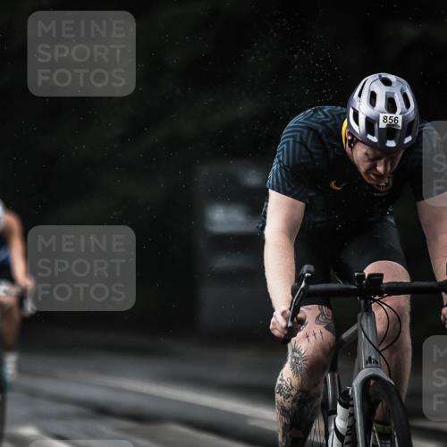 13.09.2026 - Stadtparktriathlon H.Heesch http://msf.ph/oto/10293856 13.09.2026 11:40:25 Radfahren 772, 804, 818, 834, 856, 925 meine-sportfotos.de