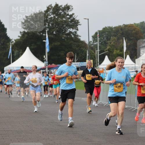 13.09.2026 - Kiel Lauf Andreas Tolksdorf http://msf.ph/oto/10293951 13.09.2026 09:25:26 Kiellinie 6, 2608, 3138, 5530, 8300, 2437, 6797 meine-sportfotos.de