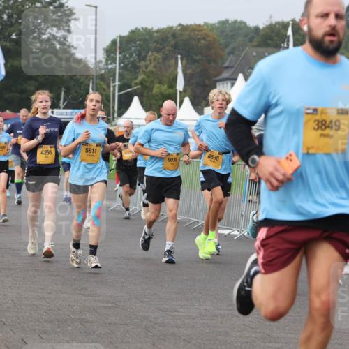 13.09.2026 - Kiel Lauf Andreas Tolksdorf http://msf.ph/oto/10294000 13.09.2026 09:25:37 Kiellinie 6649, 5400, 4256, 5811, 8770, 6038, 8636, 3849 meine-sportfotos.de
