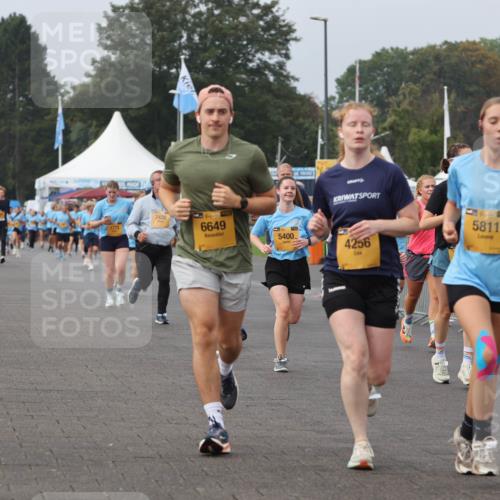 13.09.2026 - Kiel Lauf Andreas Tolksdorf http://msf.ph/oto/10294015 13.09.2026 09:25:39 Kiellinie 36, 7773, 7430, 6649, 5400, 4256, 5964, 5811 meine-sportfotos.de