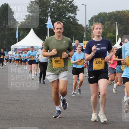 13.09.2026 - Kiel Lauf Andreas Tolksdorf http://msf.ph/oto/10294016 13.09.2026 09:25:40 Kiellinie 36, 39, 6649, 27, 5400, 4256, 15, 5811 meine-sportfotos.de
