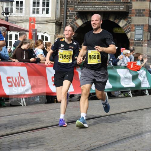 13.09.2026 - 21. swb-Marathon Bremen Strokosch-Dieckow http://msf.ph/oto/10294157 13.09.2026 10:47:21 Ziel 10289, 10445, 10504, 10744, 11060, 11199, 11212, 11344, 11608, 11650, 11651, 11661, 11783, 11814, 12364, 12375, 12415, 12470, 13613, 10189, 10223, 10270, 10310, 10594, 10807, 10873, 11130, 11469, 11646, 12195, 12296, 12318, 13521 meine-sportfotos.de