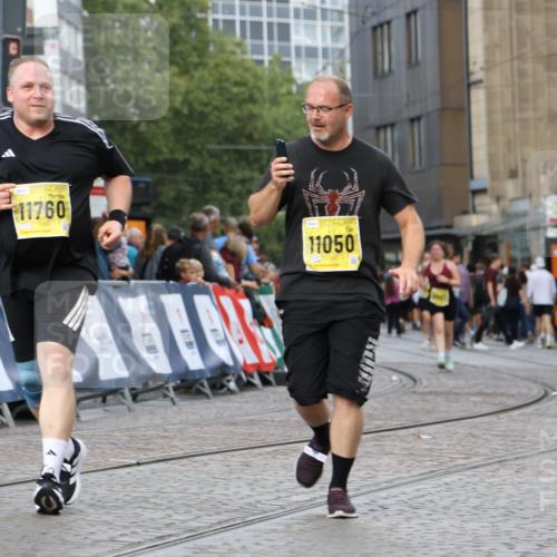 13.09.2026 - 21. swb-Marathon Bremen Strokosch-Dieckow http://msf.ph/oto/10294173 13.09.2026 11:19:30 Ziel 10629, 10933, 12462, 11457 meine-sportfotos.de