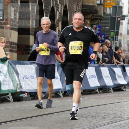 13.09.2026 - 21. swb-Marathon Bremen Strokosch-Dieckow http://msf.ph/oto/10294185 13.09.2026 11:19:31 Ziel 10629, 10933, 12462, 11457 meine-sportfotos.de