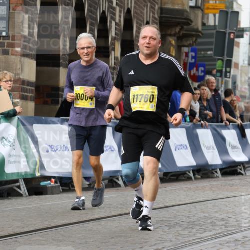 13.09.2026 - 21. swb-Marathon Bremen Strokosch-Dieckow http://msf.ph/oto/10294188 13.09.2026 11:19:31 Ziel 10629, 10933, 12462, 11457 meine-sportfotos.de