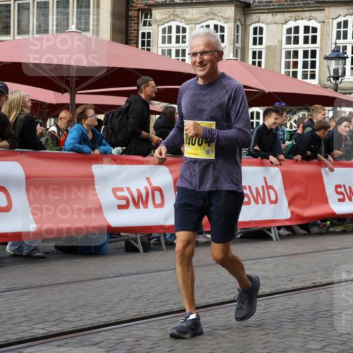 13.09.2026 - 21. swb-Marathon Bremen Strokosch-Dieckow http://msf.ph/oto/10294201 13.09.2026 11:19:39 Ziel 10004, 10629, 10933, 11050, 11760, 12224, 12462, 10882, 12472 meine-sportfotos.de