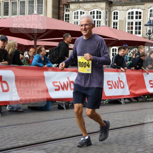 13.09.2026 - 21. swb-Marathon Bremen Strokosch-Dieckow http://msf.ph/oto/10294208 13.09.2026 11:19:39 Ziel 10004, 10629, 10933, 11050, 11760, 12224, 12462, 10882, 12472 meine-sportfotos.de