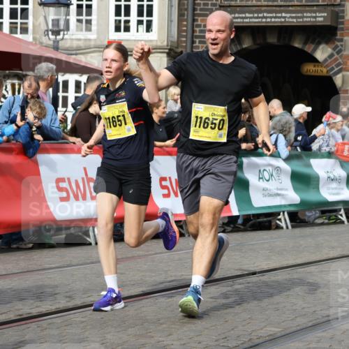 13.09.2026 - 21. swb-Marathon Bremen Strokosch-Dieckow http://msf.ph/oto/10294246 13.09.2026 10:47:21 Ziel 10289, 10445, 10504, 10744, 11060, 11199, 11212, 11344, 11608, 11650, 11651, 11661, 11783, 11814, 12364, 12375, 12415, 12470, 13613, 10189, 10223, 10270, 10310, 10594, 10807, 10873, 11130, 11469, 11646, 12195, 12296, 12318, 13521 meine-sportfotos.de
