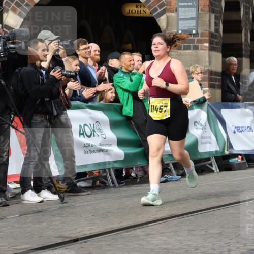 13.09.2026 - 21. swb-Marathon Bremen Strokosch-Dieckow http://msf.ph/oto/10294251 13.09.2026 11:19:47 Ziel 10004, 10629, 10933, 11050, 11760, 12224, 10430, 10882, 11546, 12472 meine-sportfotos.de