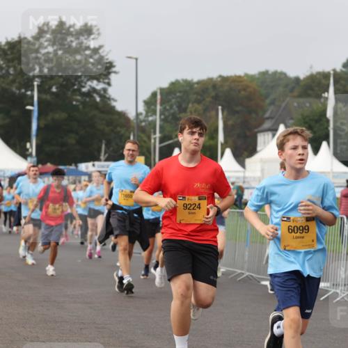 13.09.2026 - Kiel Lauf Andreas Tolksdorf http://msf.ph/oto/10294270 13.09.2026 09:26:30 Kiellinie 11655, 5, 9224, 38, 6099, 5171 meine-sportfotos.de