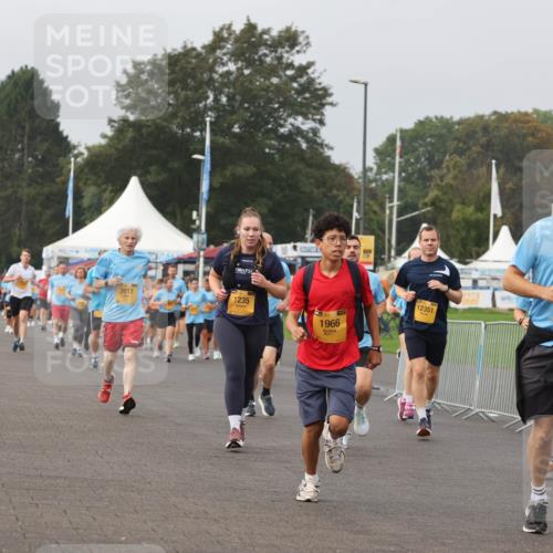 13.09.2026 - Kiel Lauf Andreas Tolksdorf http://msf.ph/oto/10294287 13.09.2026 09:26:32 Kiellinie 36, 1235, 2017, 1966, 12351, 1655 meine-sportfotos.de