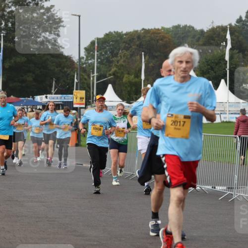 13.09.2026 - Kiel Lauf Andreas Tolksdorf http://msf.ph/oto/10294315 13.09.2026 09:26:37 Kiellinie 12218, 6809, 27, 10938, 7439, 2017 meine-sportfotos.de