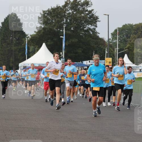 13.09.2026 - Kiel Lauf Andreas Tolksdorf http://msf.ph/oto/10294333 13.09.2026 09:26:39 Kiellinie 36, 13, 12676, 0300, 12259, 133, 122, 11316, 5757, 952 meine-sportfotos.de