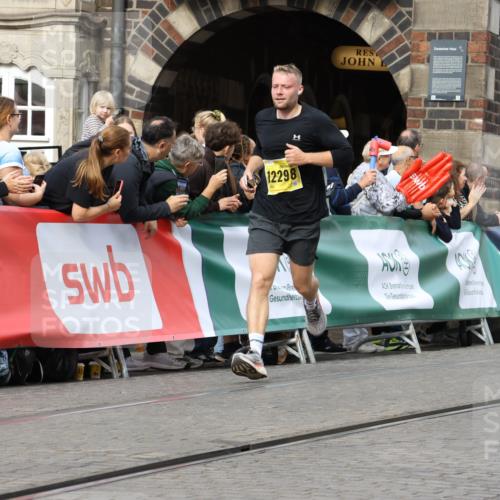 13.09.2026 - 21. swb-Marathon Bremen Strokosch-Dieckow http://msf.ph/oto/10294345 13.09.2026 10:47:25 Ziel 10289, 10744, 11060, 11199, 11212, 11344, 11608, 11650, 11651, 11783, 11814, 12415, 12470, 13589, 13613, 10210, 10223, 10270, 10594, 10807, 10860, 10873, 11130, 11469, 11646, 11809, 12077, 12296, 12318, 12547, 13521 meine-sportfotos.de