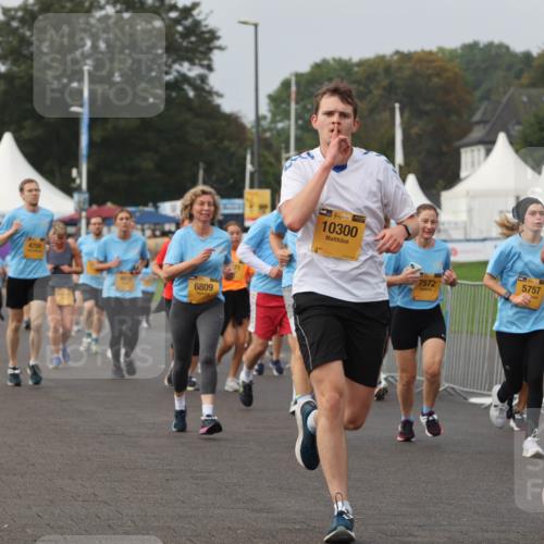 13.09.2026 - Kiel Lauf Andreas Tolksdorf http://msf.ph/oto/10294352 13.09.2026 09:26:43 Kiellinie 1267, 4704, 6809, 38, 10300, 7572, 5757, 0760 meine-sportfotos.de