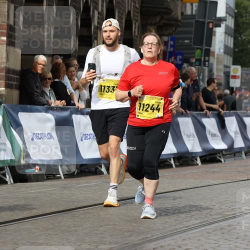 13.09.2026 - 21. swb-Marathon Bremen Strokosch-Dieckow http://msf.ph/oto/10294397 13.09.2026 11:20:18 Ziel 10430, 10882, 11546, 12472, 10161, 11296, 11541, 11980, 12285 meine-sportfotos.de