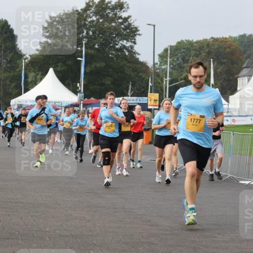 13.09.2026 - Kiel Lauf Andreas Tolksdorf http://msf.ph/oto/10294402 13.09.2026 09:26:50 Kiellinie 36, 1033, 9634, 6577, 12347, 1777, 19, 391, 2676 meine-sportfotos.de
