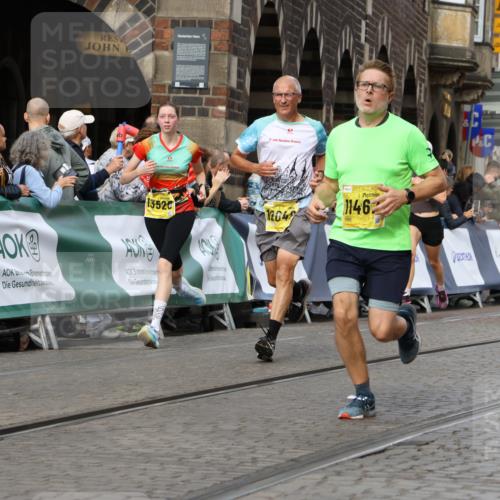 13.09.2026 - 21. swb-Marathon Bremen Strokosch-Dieckow http://msf.ph/oto/10294420 13.09.2026 10:47:26 Ziel 10289, 10744, 11060, 11199, 11212, 11344, 11608, 11650, 11651, 11783, 11814, 12298, 12415, 12470, 13589, 13613, 10210, 10223, 10270, 10594, 10807, 10860, 10873, 11130, 11469, 11646, 11809, 12077, 12296, 12318, 12547, 13521 meine-sportfotos.de