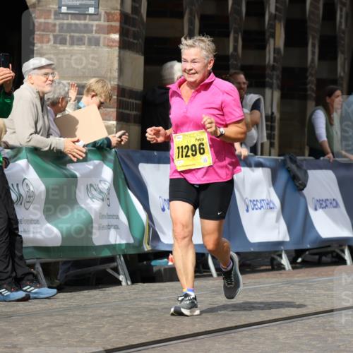 13.09.2026 - 21. swb-Marathon Bremen Strokosch-Dieckow http://msf.ph/oto/10294436 13.09.2026 11:20:30 Ziel 10430, 11244, 11333, 11337, 12374, 11529, 11530, 11541, 11675, 11980, 12153, 12316, 12317 meine-sportfotos.de