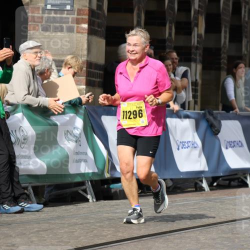 13.09.2026 - 21. swb-Marathon Bremen Strokosch-Dieckow http://msf.ph/oto/10294442 13.09.2026 11:20:30 Ziel 10430, 11244, 11333, 11337, 12374, 11529, 11530, 11541, 11675, 11980, 12153, 12316, 12317 meine-sportfotos.de