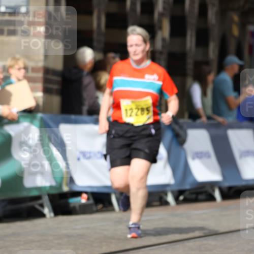 13.09.2026 - 21. swb-Marathon Bremen Strokosch-Dieckow http://msf.ph/oto/10294474 13.09.2026 11:20:33 Ziel 11244, 11333, 11337, 12374, 11529, 11530, 11675, 12153, 12316, 12317 meine-sportfotos.de
