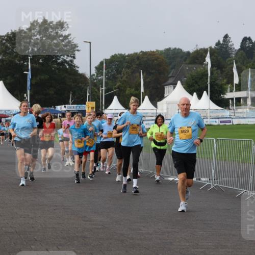 13.09.2026 - Kiel Lauf Andreas Tolksdorf http://msf.ph/oto/10294487 13.09.2026 09:27:07 Kiellinie 6048, 8189, 3717, 2852, 13, 5829 meine-sportfotos.de