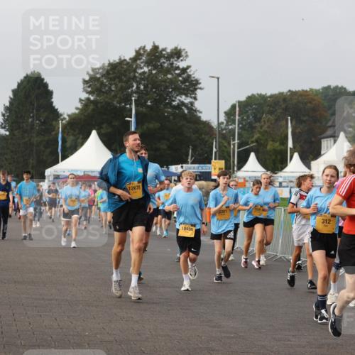 13.09.2026 - Kiel Lauf Andreas Tolksdorf http://msf.ph/oto/10294520 13.09.2026 09:27:13 Kiellinie 36, 9841, 12678, 10498, 3301, 312, 6048 meine-sportfotos.de