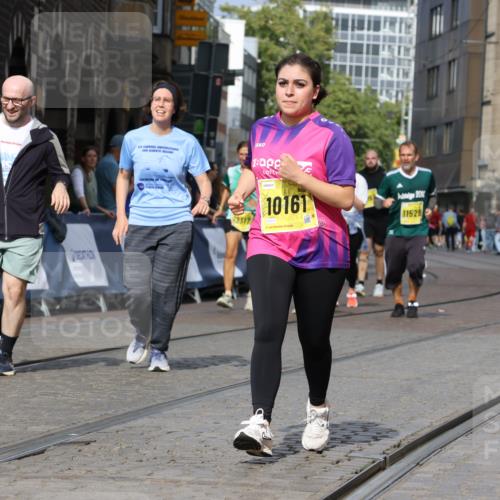 13.09.2026 - 21. swb-Marathon Bremen Strokosch-Dieckow http://msf.ph/oto/10294521 13.09.2026 11:20:38 Ziel 11244, 11296, 11333, 11337, 12285, 12374, 11675, 12153 meine-sportfotos.de
