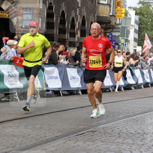 13.09.2026 - 21. swb-Marathon Bremen Strokosch-Dieckow http://msf.ph/oto/10294536 13.09.2026 10:47:28 Ziel 10319, 10744, 11060, 11187, 11212, 11344, 11462, 11608, 11650, 11651, 11814, 12048, 12298, 12415, 12470, 13589, 13613, 10210, 10223, 10270, 10393, 10594, 10860, 10873, 11130, 11469, 11646, 11809, 11894, 12077, 12296, 12318, 12547, 13521 meine-sportfotos.de
